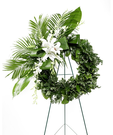 This traditional funeral wreath will deliver your condolences, while creating a time-honored addition when displayed on an easel for a wake or funeral service